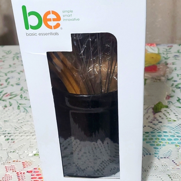 Basic Essentials Tub of tools Black tub - Picture 3 of 5